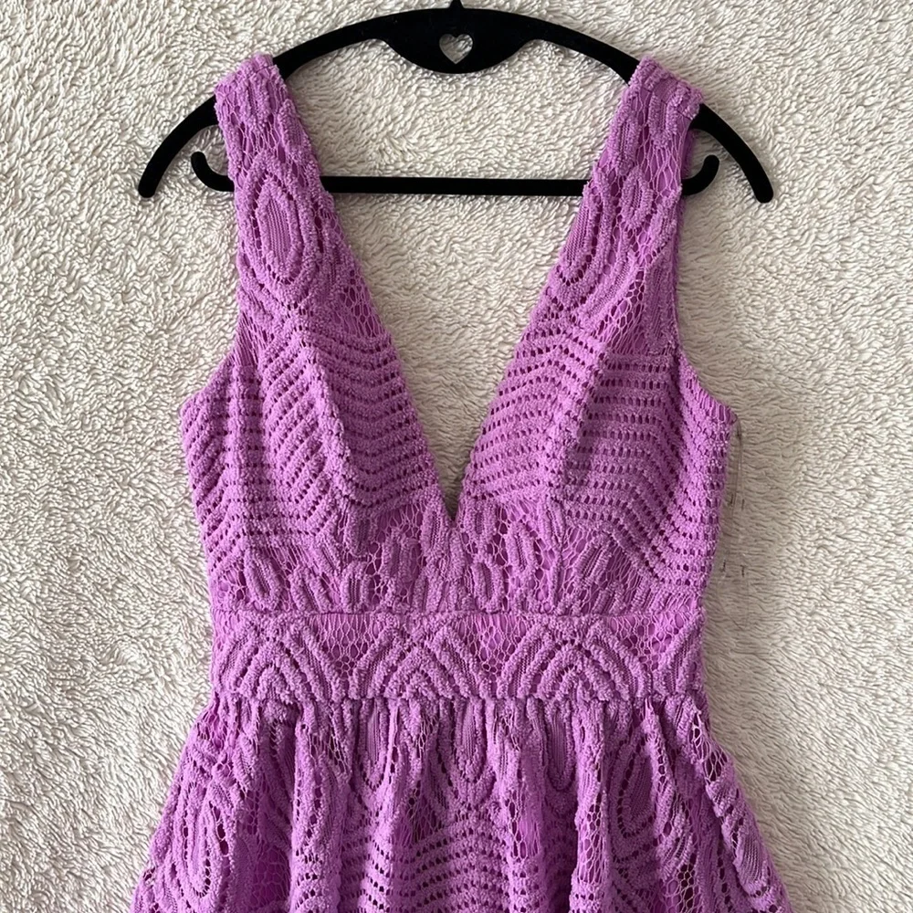 𝅺nwt Purple lace Dress